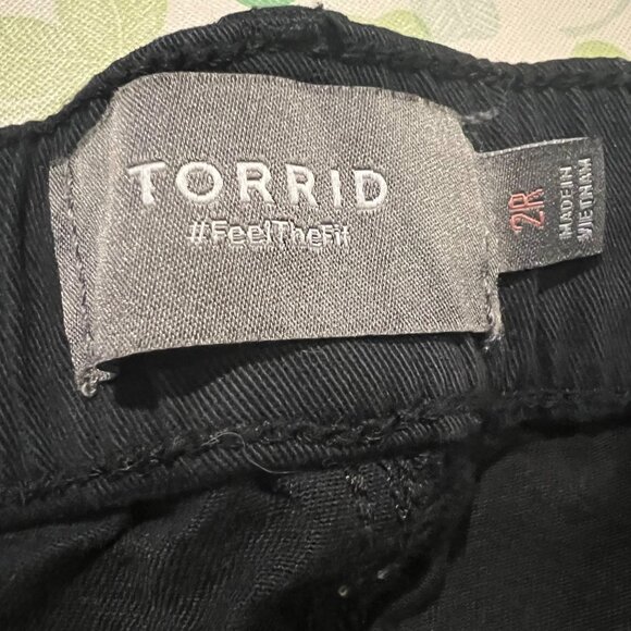 Torrid Black Elastic Waist Tapered‎ Pants 2R Relaxed Fit With Back Pockets - Picture 5 of 6